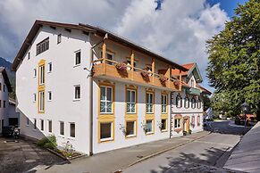 Zum Turm  -  Apartments und Gästezimmer