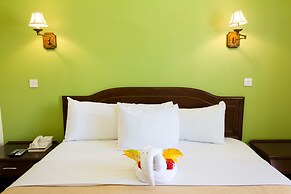 Bay Gardens Hotel