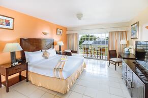 Bay Gardens Hotel