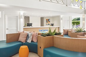 Bay Gardens Hotel