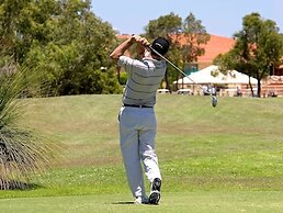 Novotel Swan Valley Vines Resort