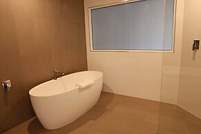 Novotel Swan Valley Vines Resort