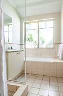 Novotel Swan Valley Vines Resort