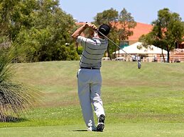 Novotel Swan Valley Vines Resort