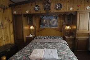 Karelia Alpine Lodge