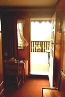 Karelia Alpine Lodge