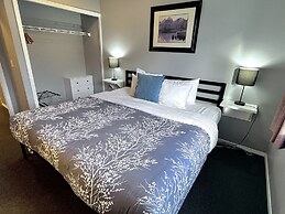 Canadian Rockies Chalets