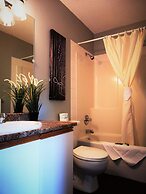 Canadian Rockies Chalets