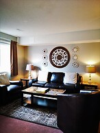 Canadian Rockies Chalets