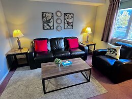 Canadian Rockies Chalets