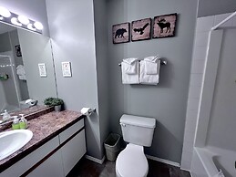 Canadian Rockies Chalets