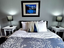 Canadian Rockies Chalets