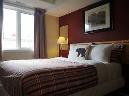 Canadian Rockies Chalets