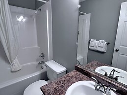 Canadian Rockies Chalets