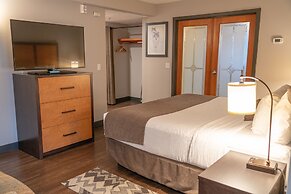 Pocaterra Inn and Waterslide