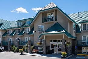 Pocaterra Inn and Waterslide