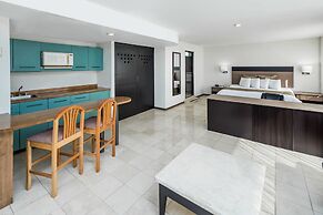 Ramada by Wyndham Hola Culiacan