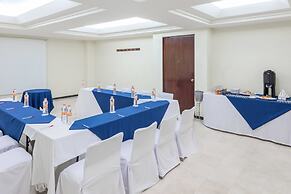 Ramada by Wyndham Hola Culiacan