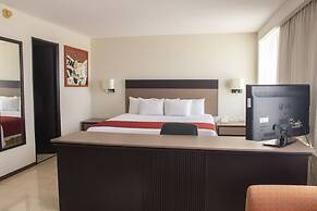 Ramada by Wyndham Hola Culiacan