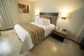 Ramada by Wyndham Hola Culiacan