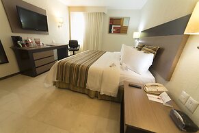 Ramada by Wyndham Hola Culiacan