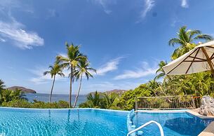 Catalina Beach Resort