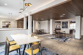 Fairfield by Marriott Inn & Suites Newport Cincinnati