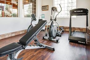 Comfort Suites Salem