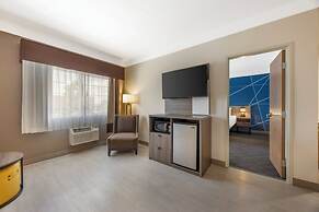 Comfort Suites Salem