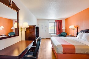 Motel 6 White House, TN