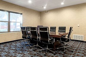 Comfort Suites NW Dallas Near Love Field