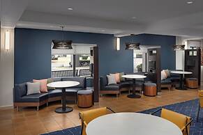 Courtyard by Marriott Chicago Midway Airport