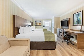 Quality Inn & Suites Anaheim Maingate