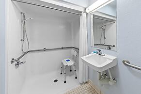 MainStay Suites Cincinnati Blue Ash