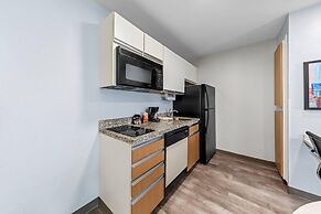 MainStay Suites Cincinnati Blue Ash
