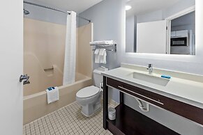 MainStay Suites Cincinnati Blue Ash