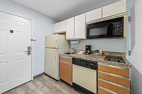 MainStay Suites Cincinnati Blue Ash