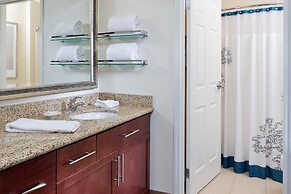 Residence Inn Houston The Woodlands / Lake Front Circle
