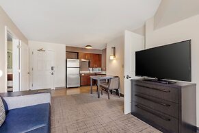 Sonesta ES Suites Fairfax Fair Lakes