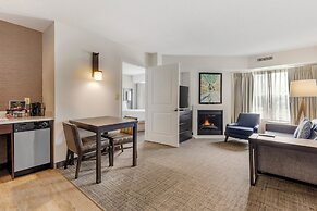 Sonesta ES Suites Fairfax Fair Lakes