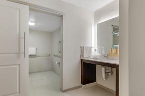 Sonesta ES Suites Fairfax Fair Lakes