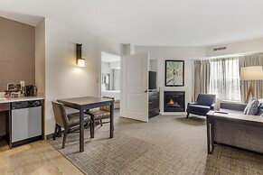 Sonesta ES Suites Fairfax Fair Lakes