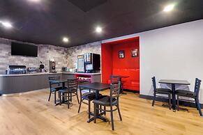 SPOT X Hotel Tampa - Wesley Chapel by The Red Collection