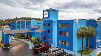 SPOT X Hotel Tampa - Wesley Chapel by The Red Collection