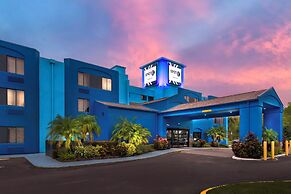 SPOT X Hotel Tampa - Wesley Chapel by The Red Collection