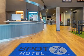 SPOT X Hotel Tampa - Wesley Chapel by The Red Collection