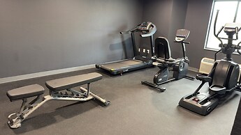 SPOT X Hotel Tampa - Wesley Chapel by The Red Collection