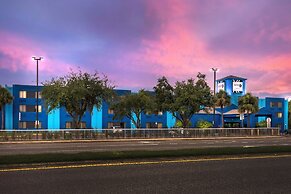 SPOT X Hotel Tampa - Wesley Chapel by The Red Collection