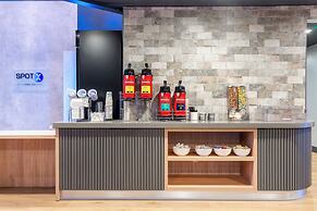 SPOT X Hotel Tampa - Wesley Chapel by The Red Collection