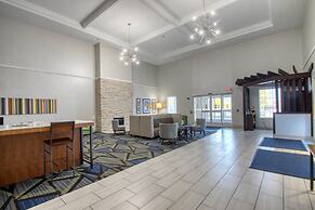 Holiday Inn Express Hotel & Suites Oshkosh by IHG